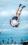 Renaud Lavillenie, saut inaugural des Journées Olympiques Paris 2017 © Laurence Masson (3)